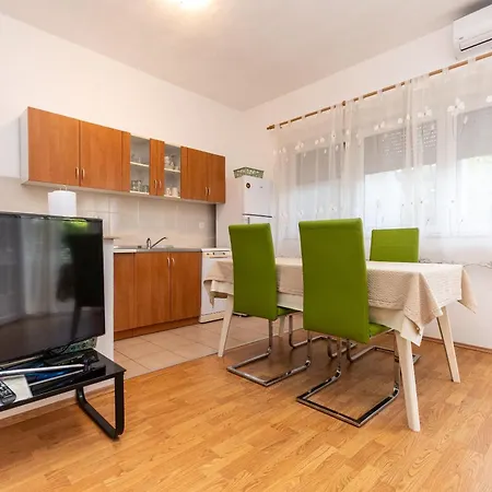 Kalma Apartment *